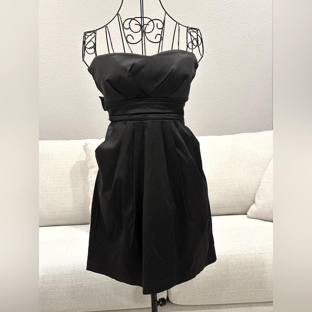 Strapless dress